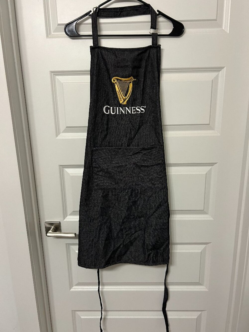 Guinness Gray Pint Apron Gold Embroidered Harp Logo Bar Kitchen BBQ Outdoors
